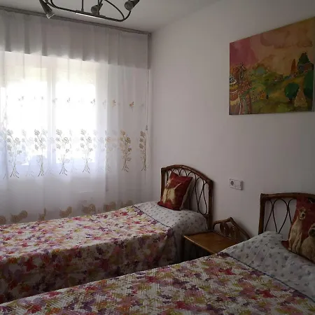 Apartment Cuatro Caminos *